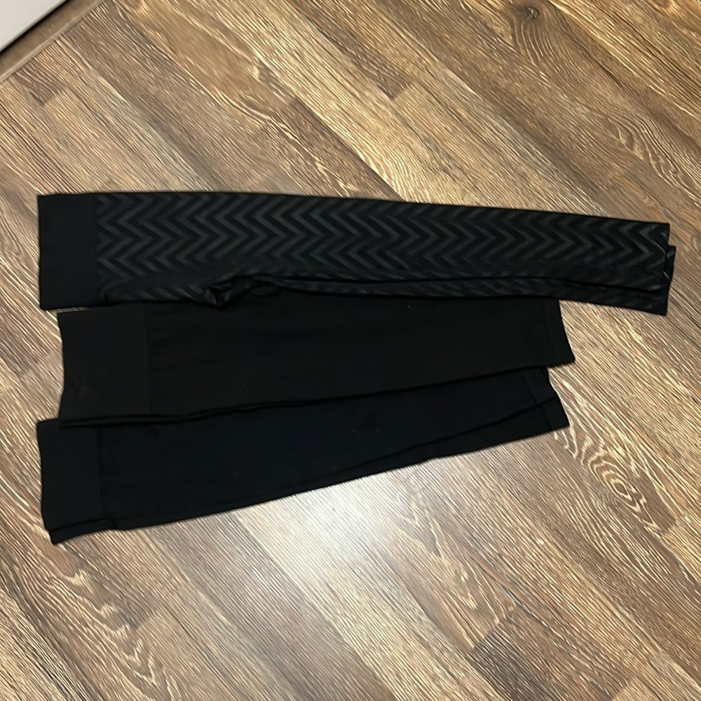 Lot of 3 maternity leggings